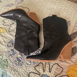 Cape Robbin Fever Black Heeled Western Style Boots
